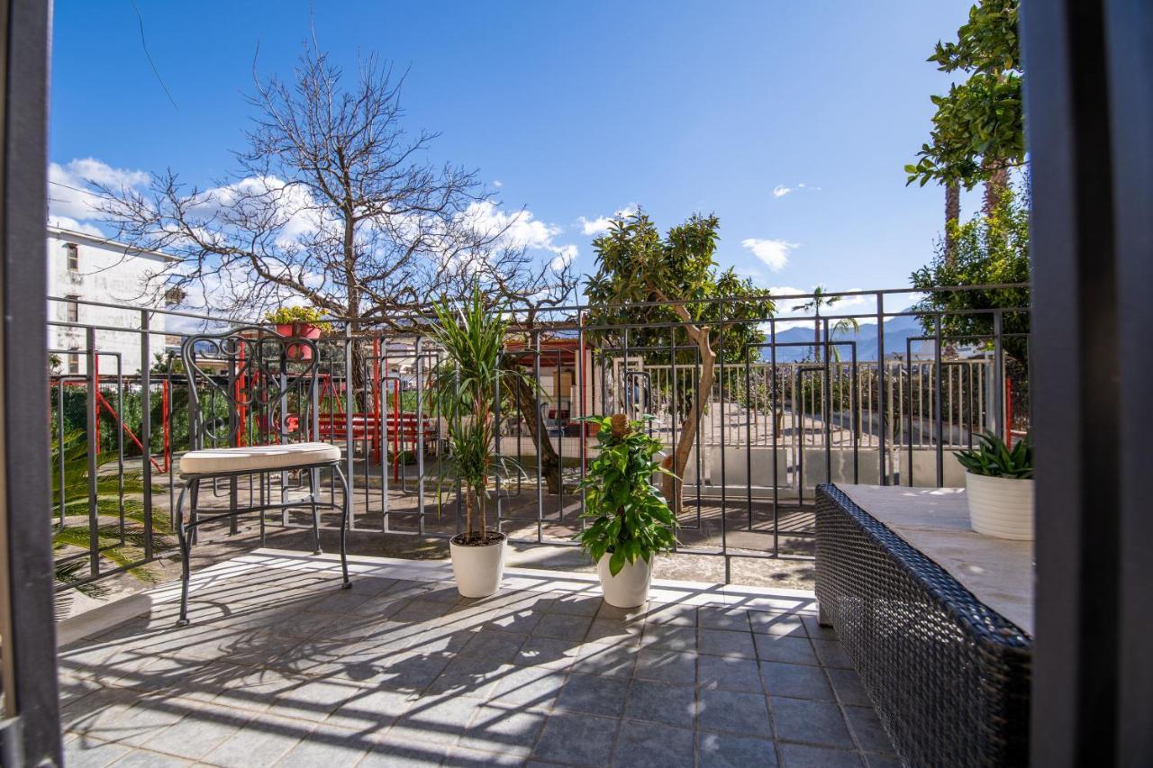 Familiaris Pompei Holiday Home Exterior foto